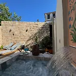 Vetus Vicinato Luxury Homes Apartment *